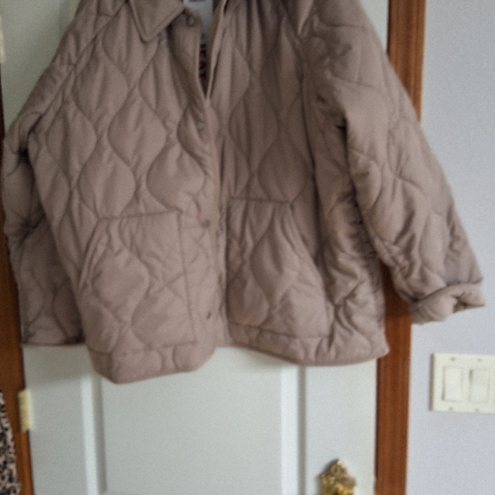 Quilted Tan Jacket - Picture 4 of 4